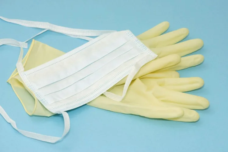 uso-correcto-de-mascarillas-y-guantes